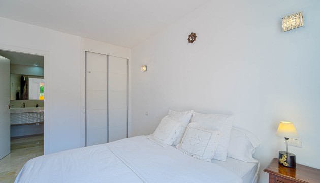 Resale - Apartment - Orihuela Costa - Punta Prima