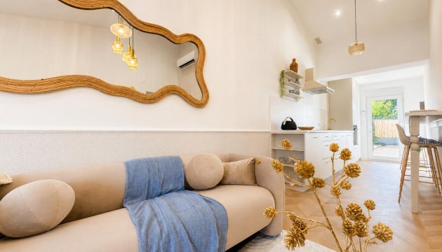 Resale - Semi Detached Villa - Orihuela Costa - Punta Prima