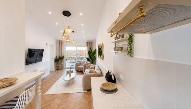 Resale - Semi Detached Villa - Orihuela Costa - Punta Prima