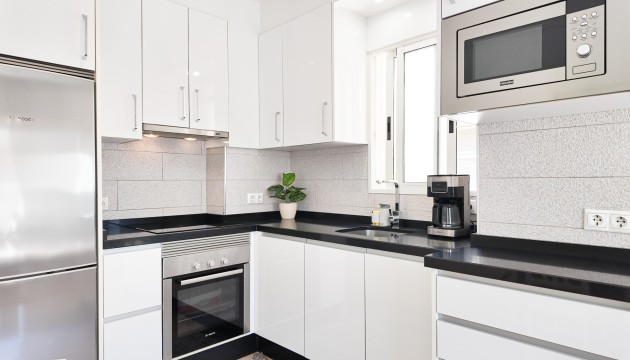 Resale - Apartment - Torrevieja
