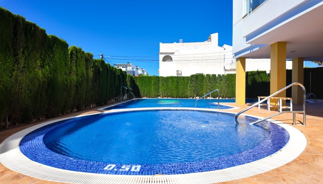 Resale - Apartment - Orihuela Costa - Villamartín