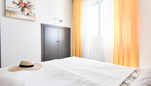 Resale - Apartment - Orihuela Costa - Villamartín