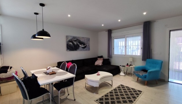 Перепродажа - Таунхаус - Torrevieja