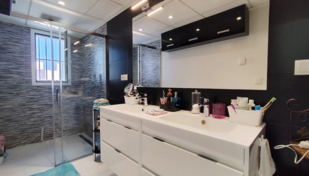 Перепродажа - Таунхаус - Torrevieja