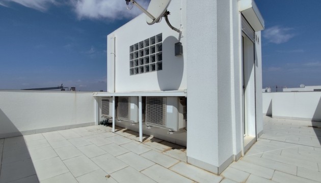 Перепродажа - Таунхаус - Torrevieja