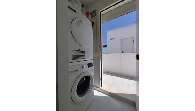 Перепродажа - Таунхаус - Torrevieja