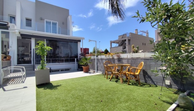 Перепродажа - Таунхаус - Torrevieja