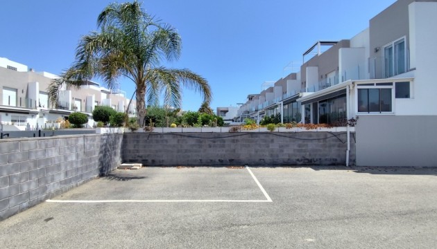 Перепродажа - Таунхаус - Torrevieja