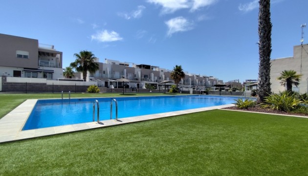 Перепродажа - Таунхаус - Torrevieja
