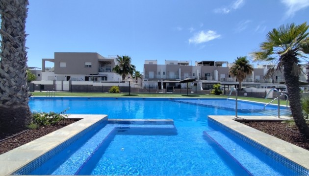 Перепродажа - Таунхаус - Torrevieja