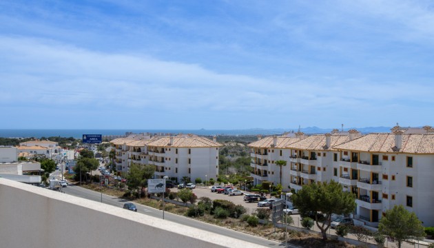 Resale - Apartment - Orihuela Costa - Villamartín