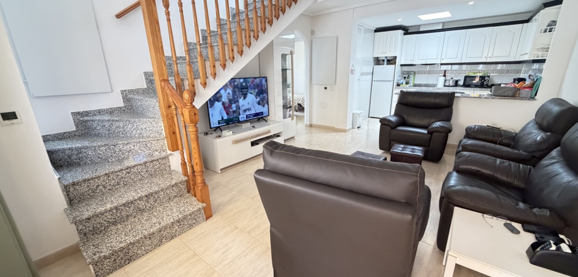House in Villamartin - Image 4