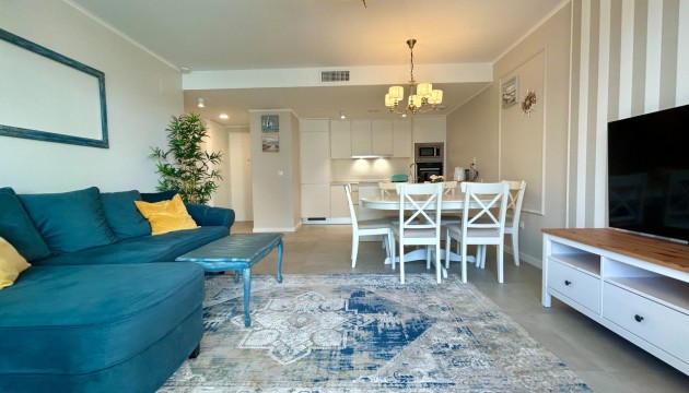 Resale - Apartment - Orihuela Costa - Campoamor