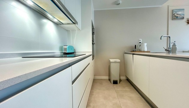 Resale - Apartment - Orihuela Costa - Campoamor