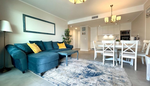 Resale - Apartment - Orihuela Costa - Campoamor