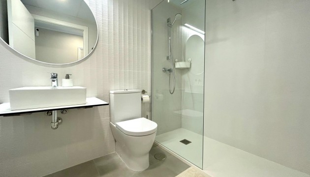 Resale - Apartment - Orihuela Costa - Campoamor