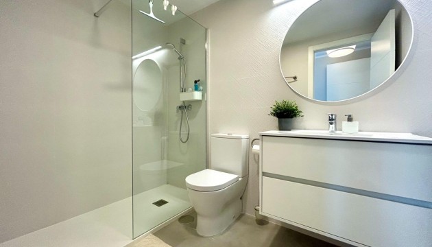 Resale - Apartment - Orihuela Costa - Campoamor