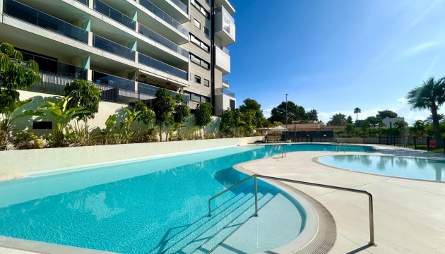 Resale - Apartment - Orihuela Costa - Campoamor