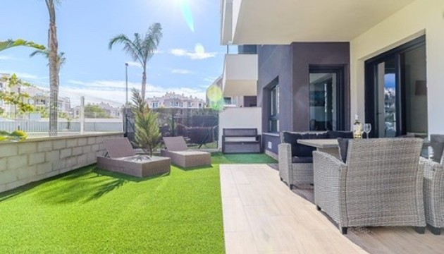 Resale - Apartment - Orihuela Costa - Villamartín