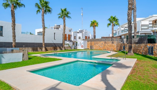 Resale - Detached Villa - Orihuela Costa - Villamartín