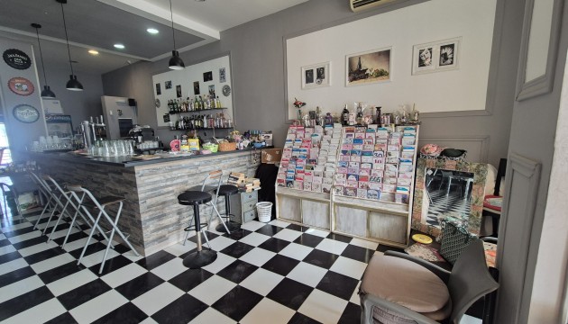 Resale - Commercial - Orihuela Costa - La Zenia