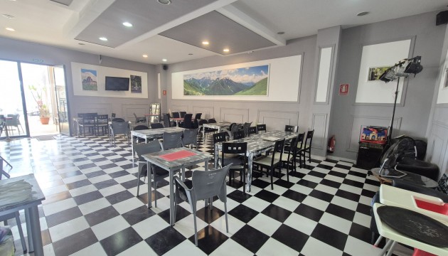 Resale - Commercial - Orihuela Costa - La Zenia