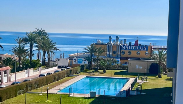 Resale - Apartment - Torrevieja - Punta Prima