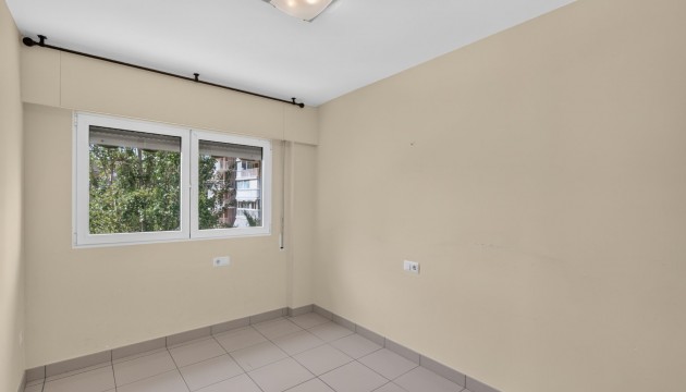 Resale - Apartment - Alicante - Avenida San Sebastián, 8
