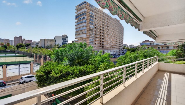 Resale - Apartment - Alicante - Avenida San Sebastián, 8