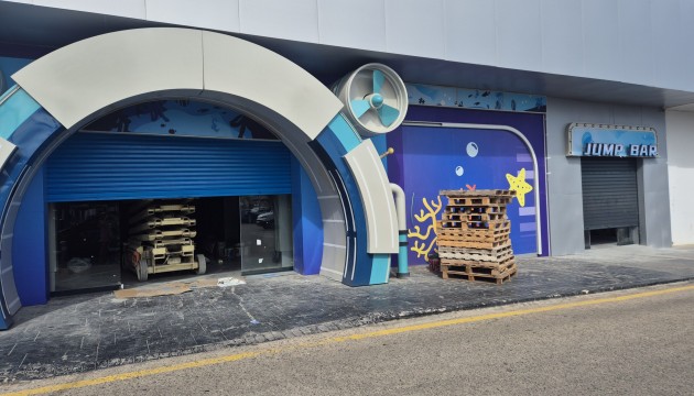 Resale - Commercial - Orihuela Costa - La Zenia