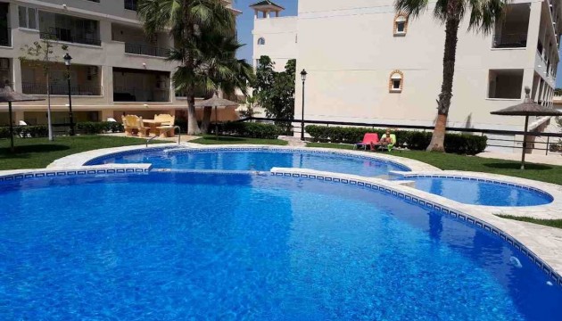 Wiederverkauf - Apartment - Orihuela Costa - Villamartín