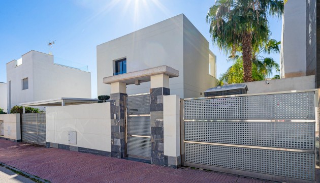 Herverkoop - Detached Villa - Ciudad Quesada