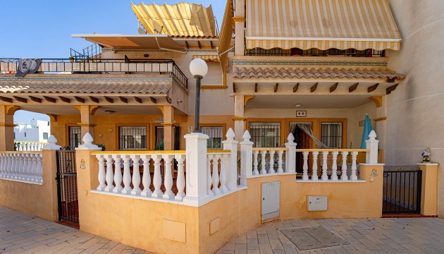 Wiederverkauf - Apartment - Orihuela Costa - Punta Prima