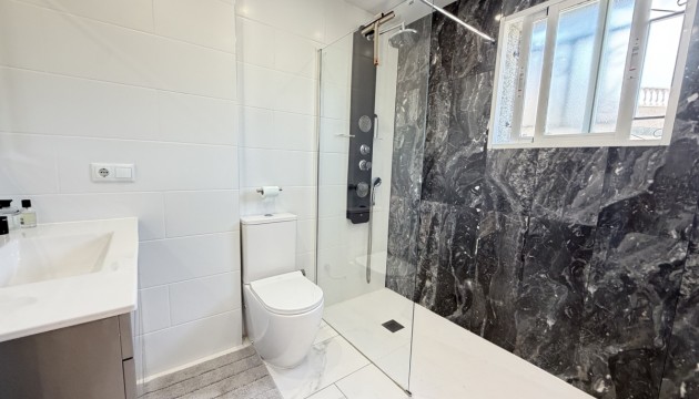 Resale - Detached Villa - Orihuela Costa - Villamartín