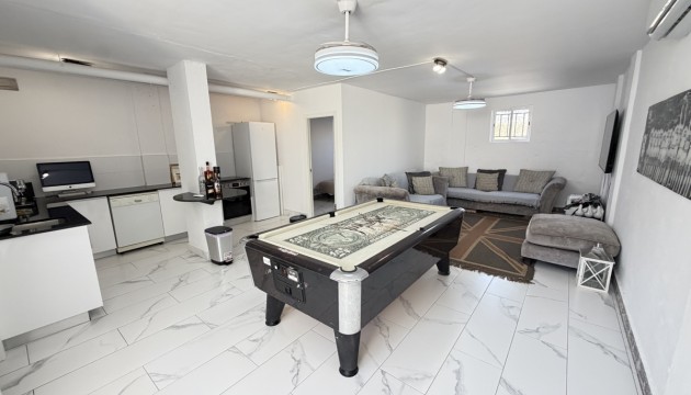 Resale - Detached Villa - Orihuela Costa - Villamartín