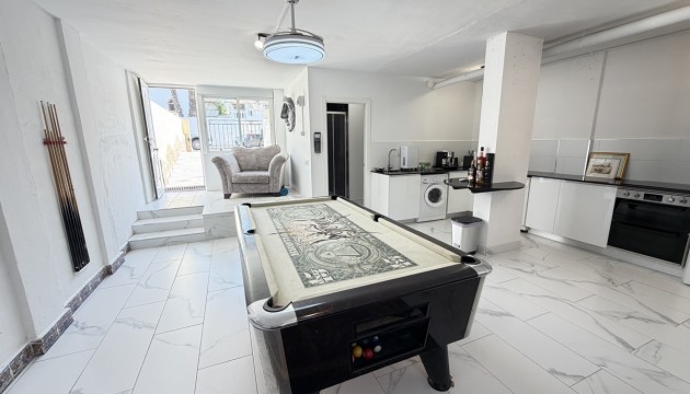 Resale - Detached Villa - Orihuela Costa - Villamartín