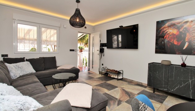 Resale - Detached Villa - Orihuela Costa - Villamartín