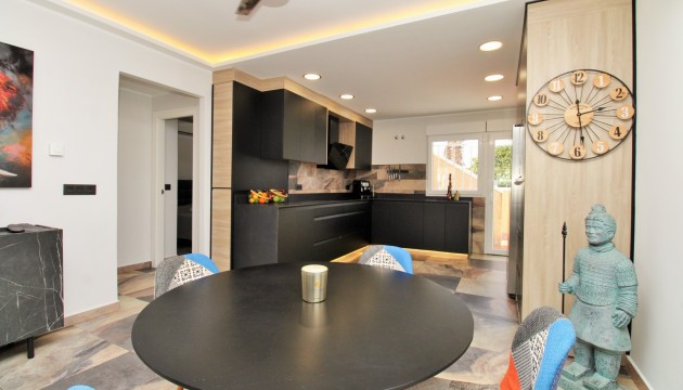 Resale - Detached Villa - Orihuela Costa - Villamartín