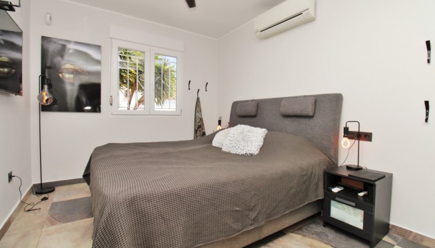 Resale - Detached Villa - Orihuela Costa - Villamartín