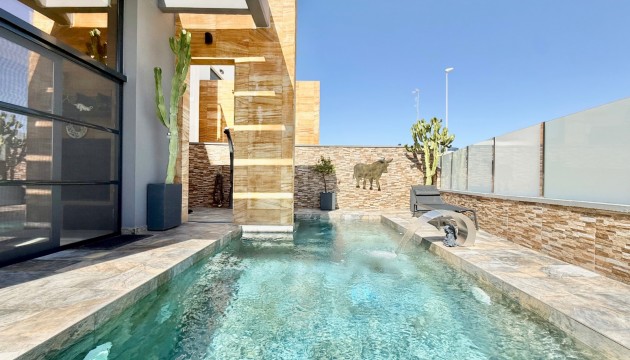 Wiederverkauf - Detached Villa - Orihuela Costa - Cabo Roig