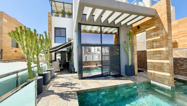 Wiederverkauf - Detached Villa - Orihuela Costa - Cabo Roig