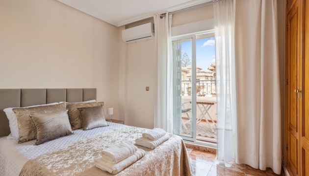 Wiederverkauf - Semi Detached Villa - Orihuela Costa - Lomas de Cabo Roig