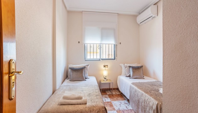 Wiederverkauf - Semi Detached Villa - Orihuela Costa - Lomas de Cabo Roig