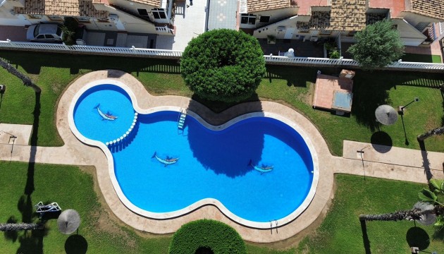 Wiederverkauf - Semi Detached Villa - Orihuela Costa - Lomas de Cabo Roig