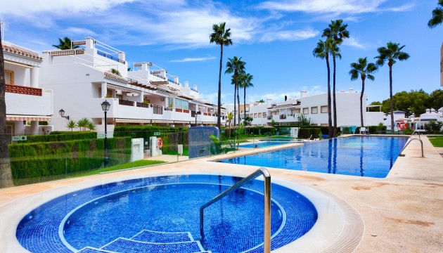 Wiederverkauf - Apartment - Orihuela Costa - Villamartín