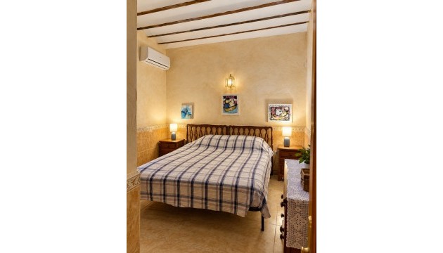 Перепродажа - деревенский дом - Orihuela