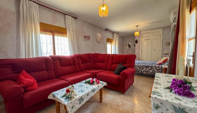 Перепродажа - деревенский дом - Orihuela