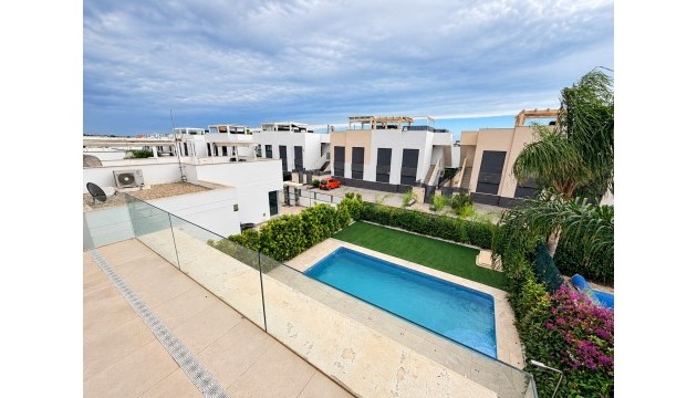 Перепродажа - отдельная вилла - Ciudad Quesada
