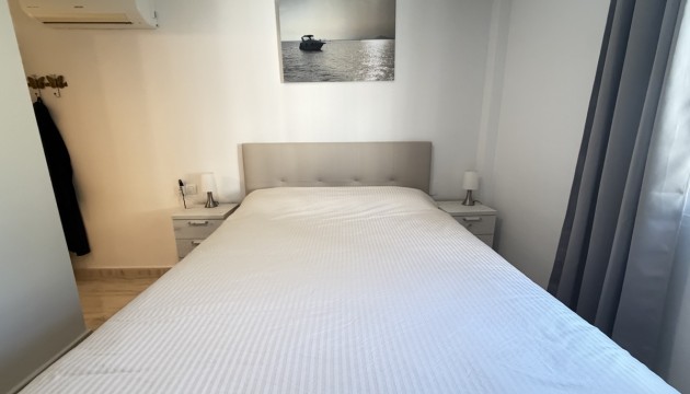 Odsprzedaż - Apartment - Orihuela Costa - Los Dolses