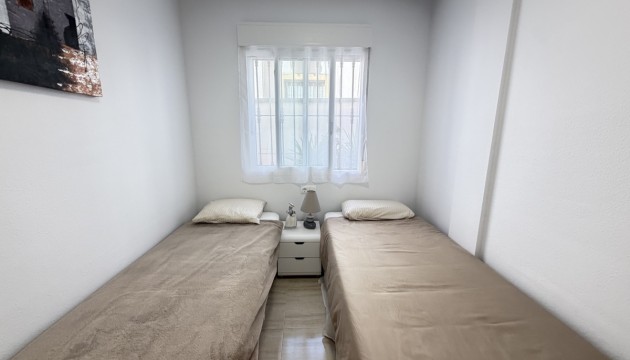 Odsprzedaż - Apartment - Orihuela Costa - Los Dolses